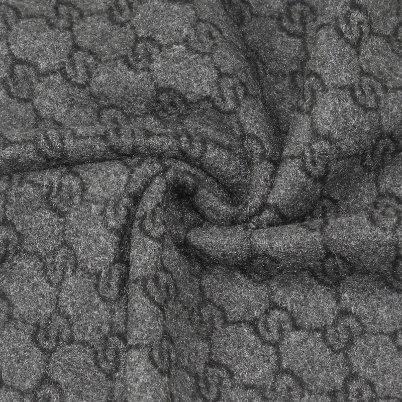 GIO™ | Luxuriöser Monogramm-Schal